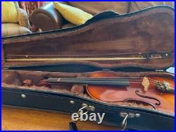 3/4 size czech violin with bow and case in really good condition