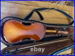 3/4 size czech violin with bow and case in really good condition