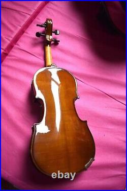 Beautiful Stentor Violin with case, bow full strings. 1/2 size 12