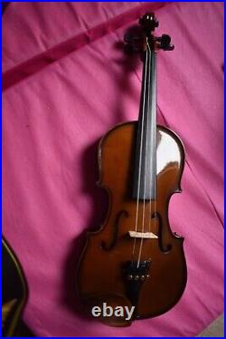 Beautiful Stentor Violin with case, bow full strings. 1/2 size 12