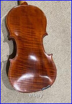 Full size violin 4/4 (Lisle Model 112 violin) excellent condition + accessories