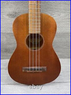 Mahalo U320T/G Ukulele with CNB Hard Case Very good condition